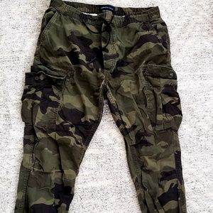 Army fatigue joggers